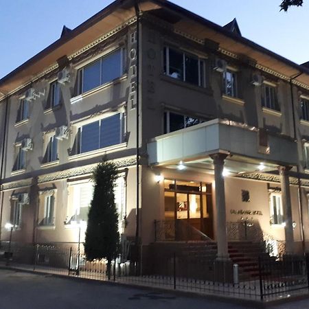 Grand Nur Hotel Taşkent Dış mekan fotoğraf